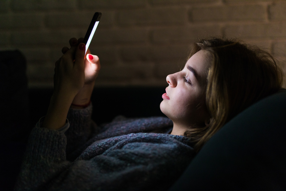 Late Night Screen Use